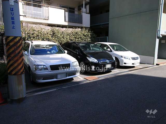 敷地内駐車場（屋外平面式）