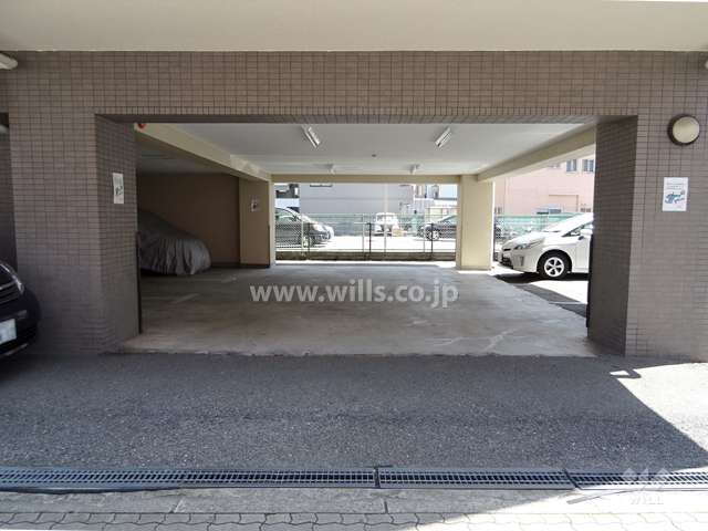 敷地内駐車場（屋内平面式、屋外平面式）