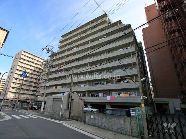 サニーコーポ東三国の外観（南西側から）