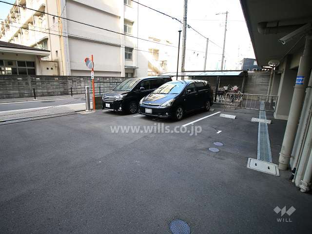 敷地内駐車場（屋外平面式）