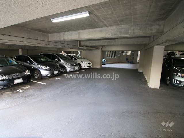敷地内駐車場（屋内平面式）