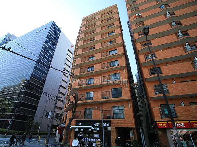 ロイヤルハイツ新大阪の外観（北西側から）