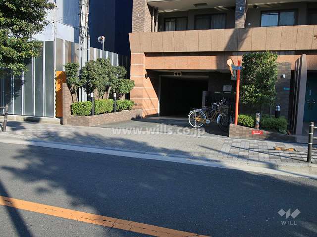 駐車場出入り口