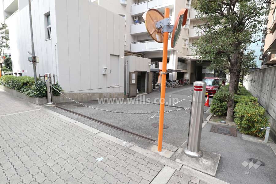 駐車場入り口