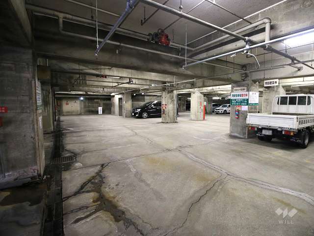 敷地内駐車場（屋内平面式）