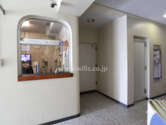 エントランスホール