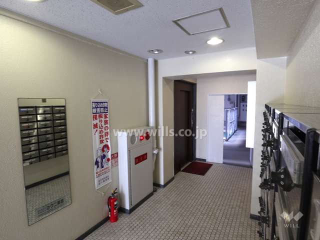 エントランスホール