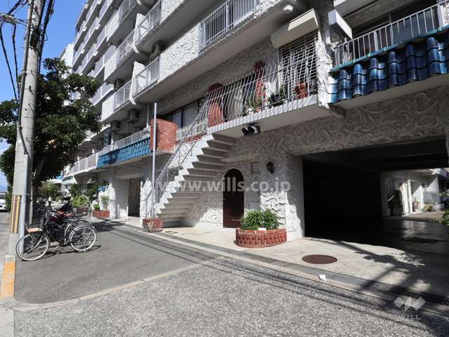 駐車場の出入口