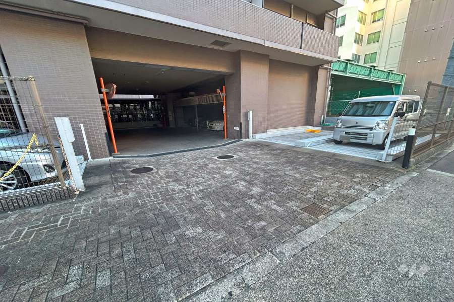 敷地内駐車場（屋外機械式・屋内機械式）