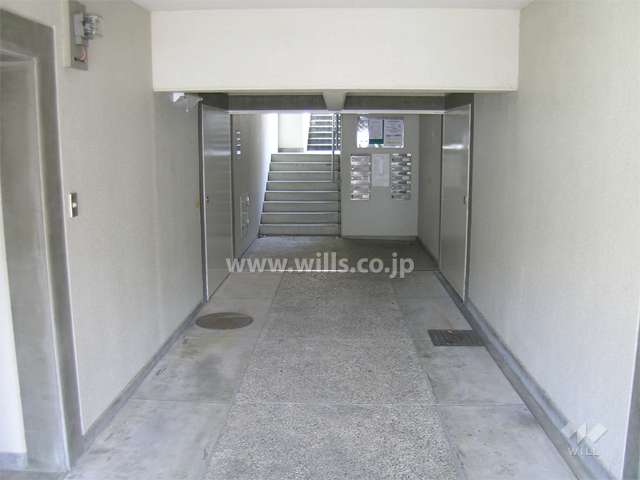 エントランスホール