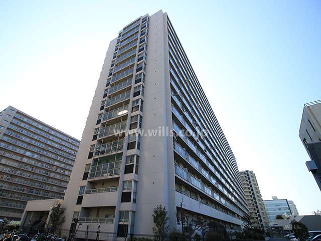 ファミールハイツ北大阪4号棟の外観（北西側から）