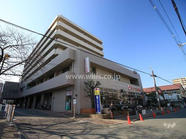 ファミールハイツ北大阪5号棟の外観（北東側から）