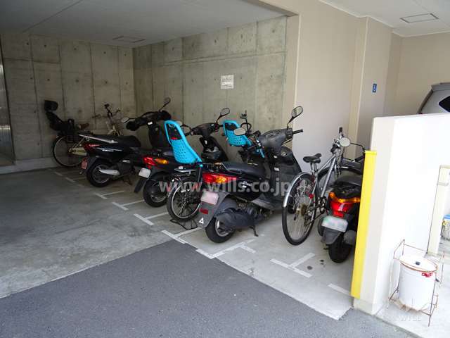 バイク置場