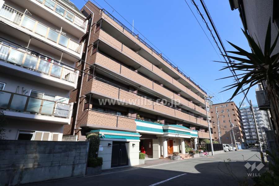 ライオンズマンション三国本町の外観(南西側から)