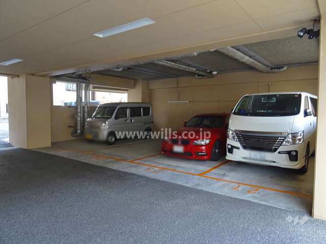 敷地内駐車場(屋内平面式)