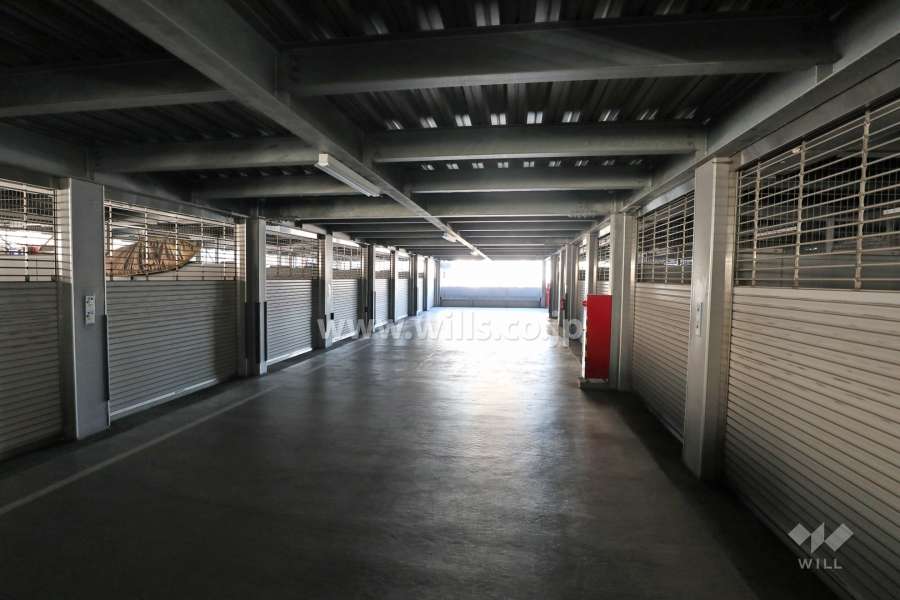 敷地内駐車場（屋内機械式）