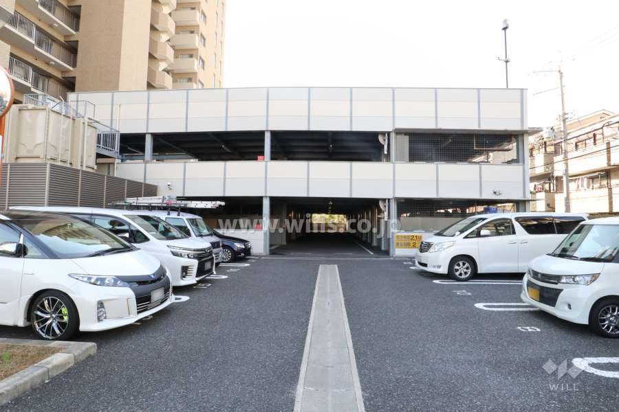 敷地内駐車場（屋外平面式）