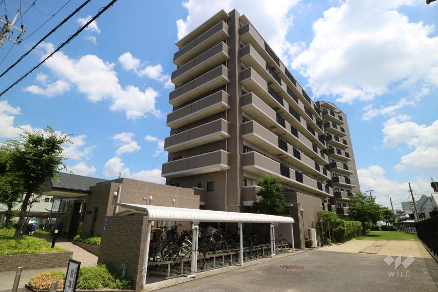 ツインコート宝塚山本の外観（北西側から）